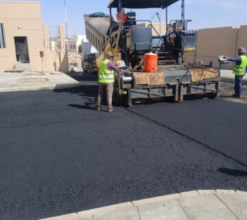تنفيذ أعمال الطرق كاملة وفق أعلى المعايير الهندسية لضمان الجودة والاستدامة