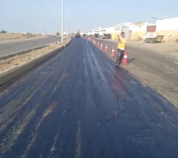 شركة سفلتة طرق في السعودية | تنفيذ سفلتة الشوارع والطرق بجودة عالية